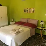 Tra Gli Ulivi *