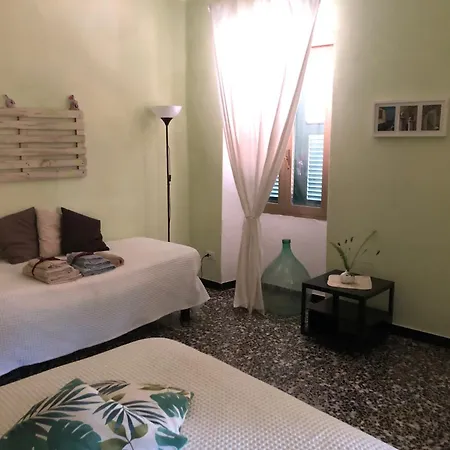 Tra Gli Ulivi