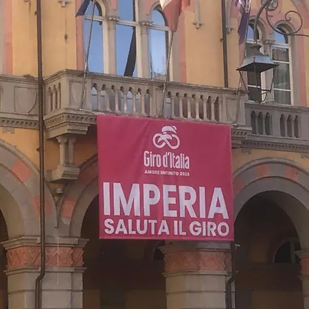 Tra Gli Ulivi *